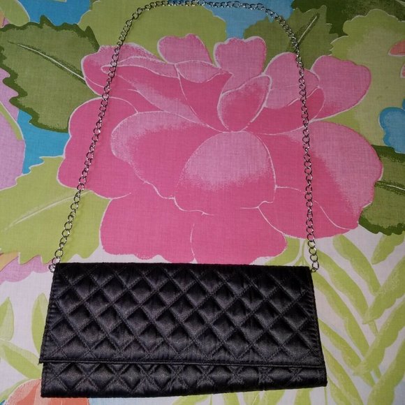 Chi Smart Handbags - HOST PICK-🌷4/$20 Chi Smart Black Cross body Bag